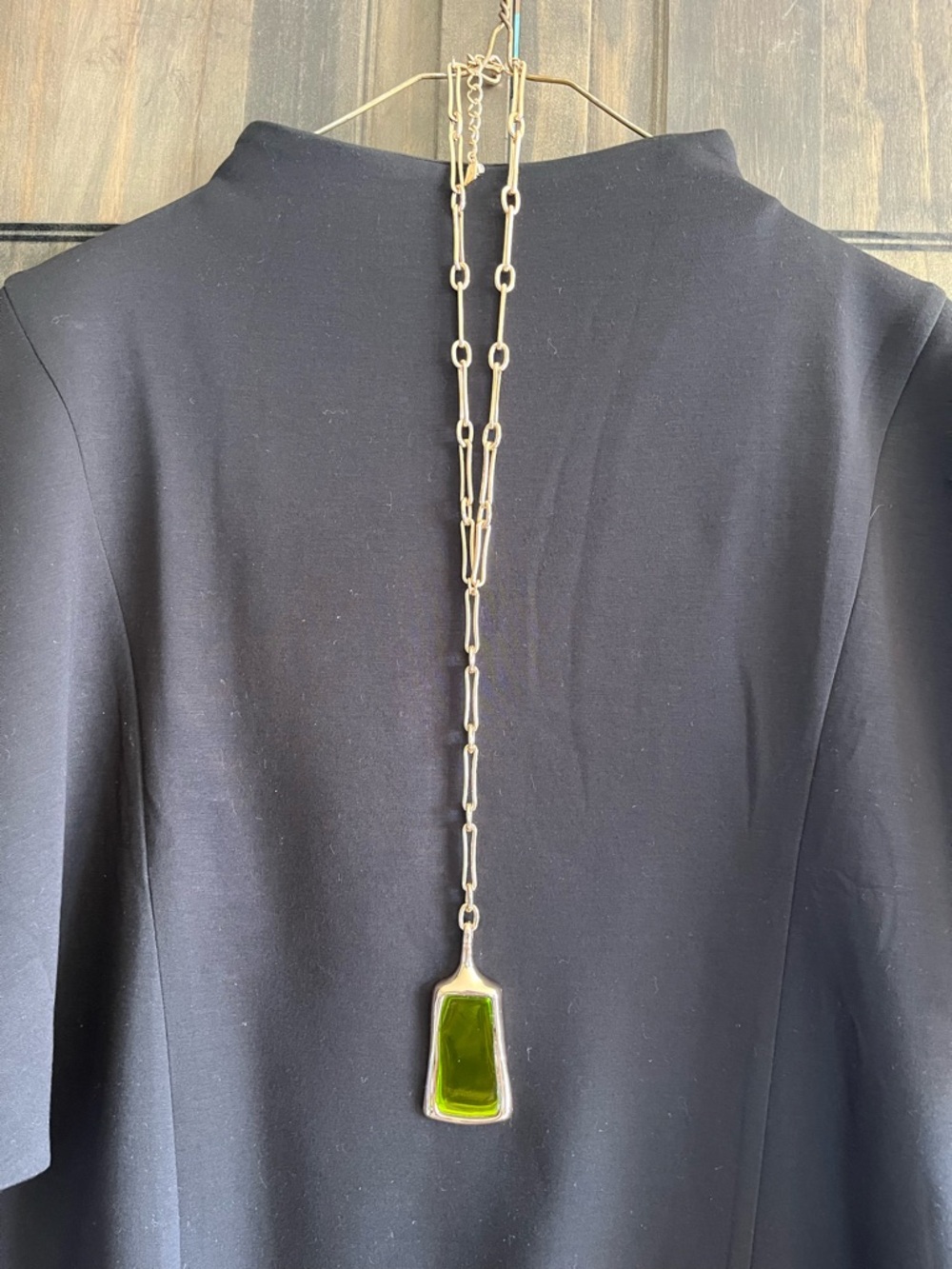 RLM SOHO Y-NECKLACE GT PAPERCLIP CHAIN WITH GREEN GLASS Pendant hook closure